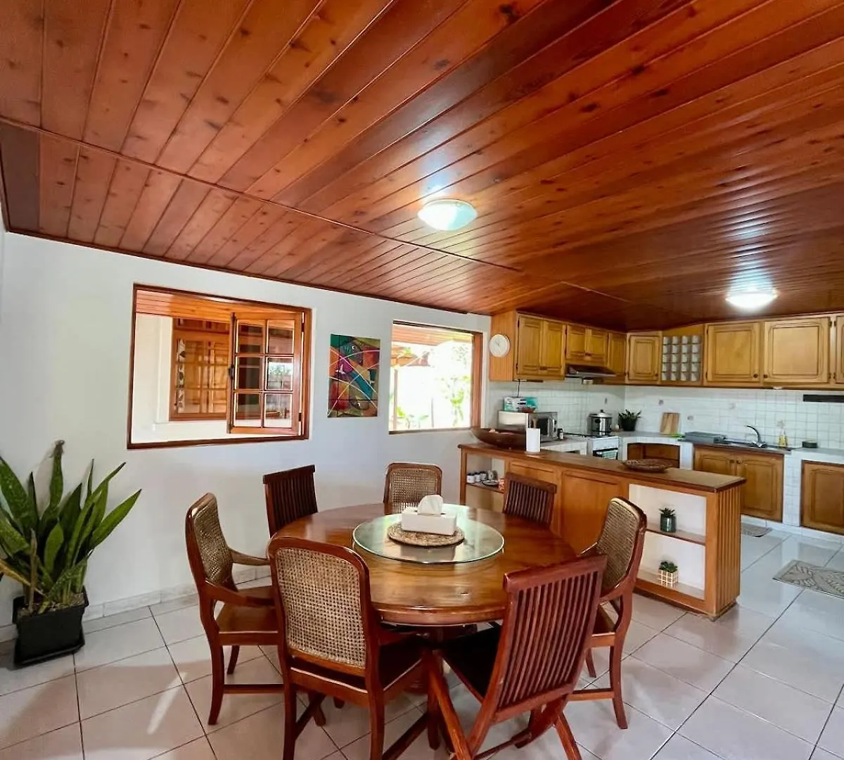 Villerme Lodge Papeete  Holiday home